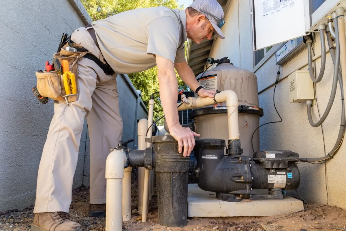 Pool equipment. Pump, filter, plumbing run