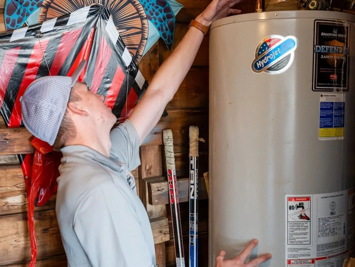 Water heater. Tank, venting, safety hardware